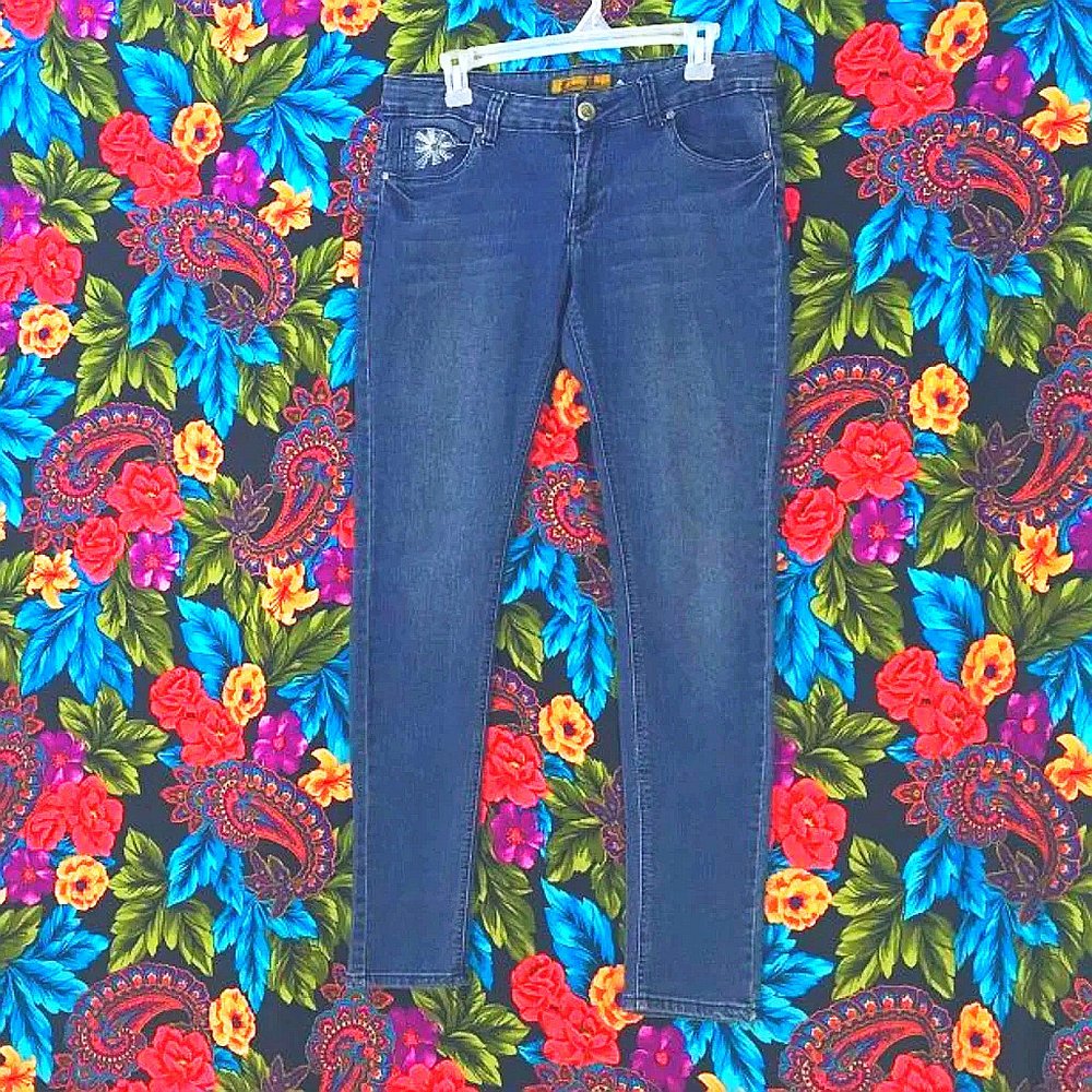 WOMEN'S CLASSIC BLUE SKINNY JEANS WOMENS SIZE 11 DENIM JEAN PANTS